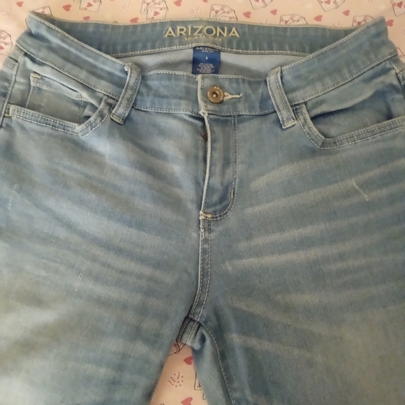 Arizona Women's Distressed Skinny Light Blue Jeans Size 5 Pre-owned - Picture 2 of 12